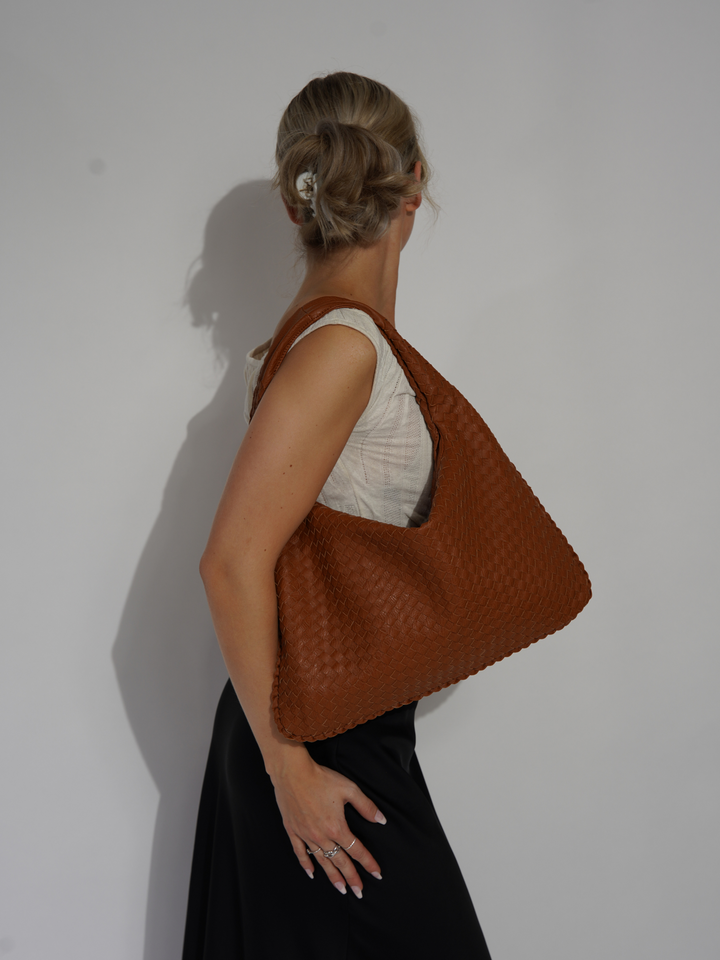 Farrah | One Shoulder Wonder Bag