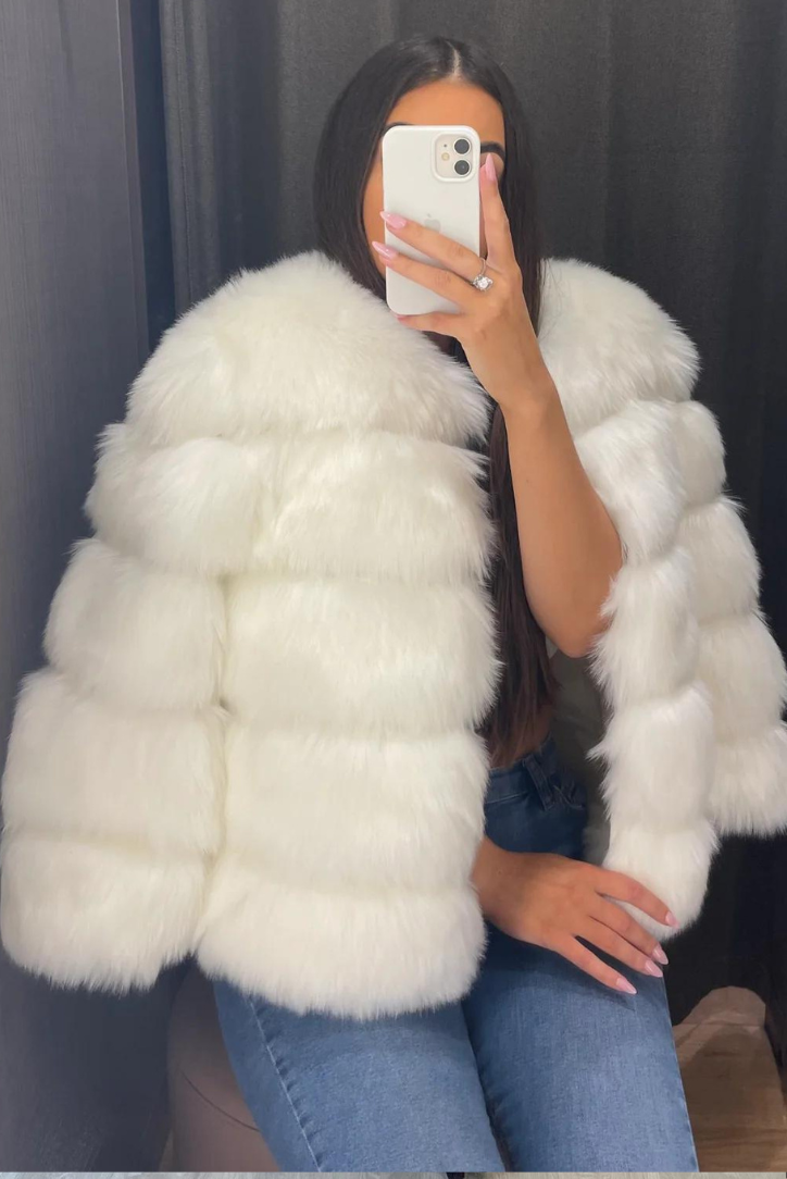 Rosita - Cozy Faux Fur Jacket